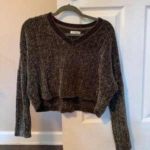 La hearts. Size S. V neck. Crop sweater